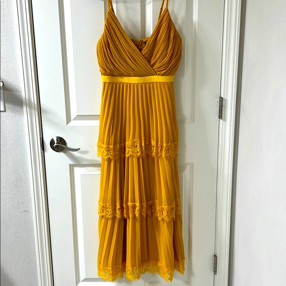 XS Lulus Dress Mustard 🧡